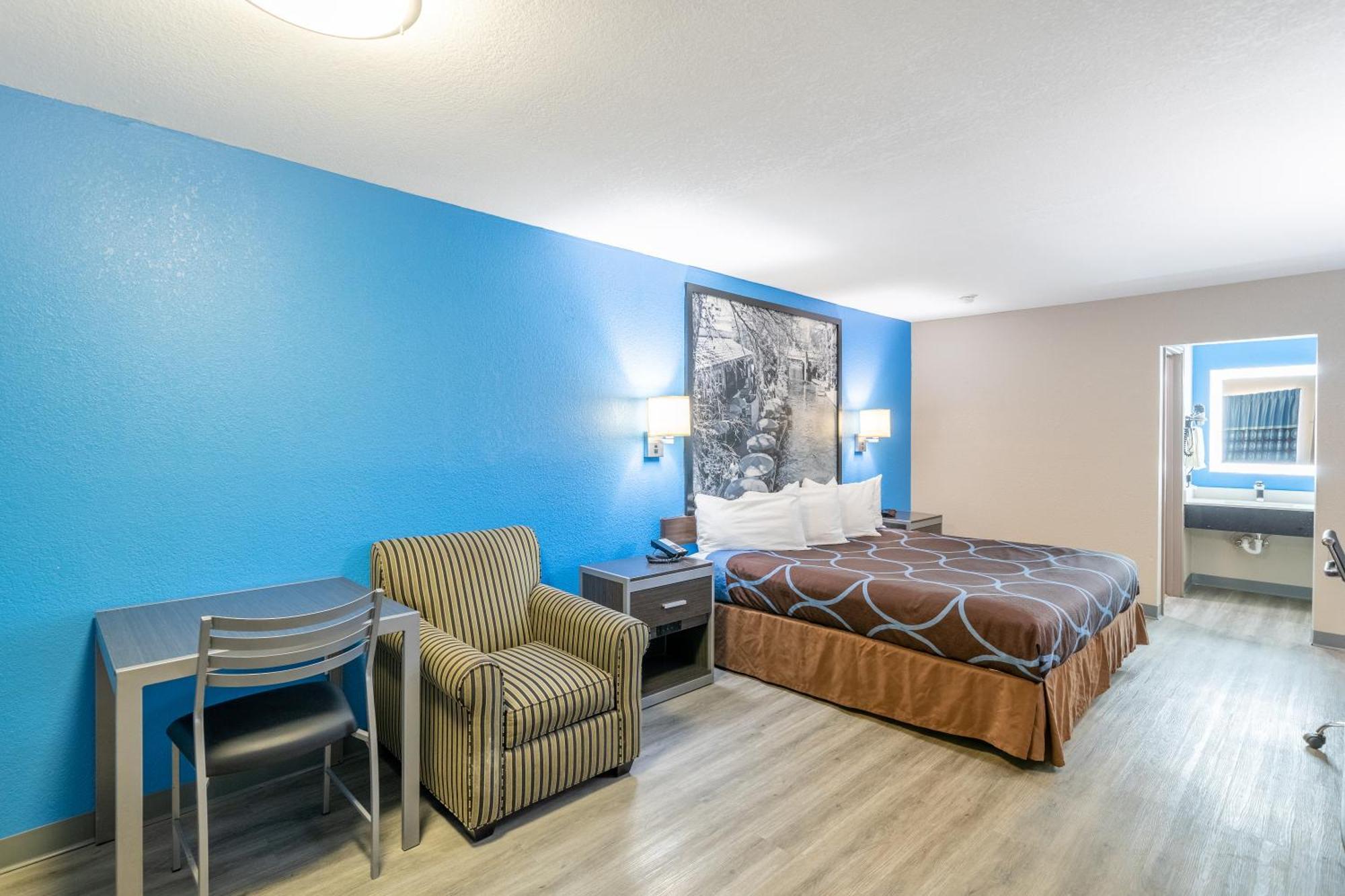 Super 8 By Wyndham San Antonio/Riverwalk Area Екстер'єр фото