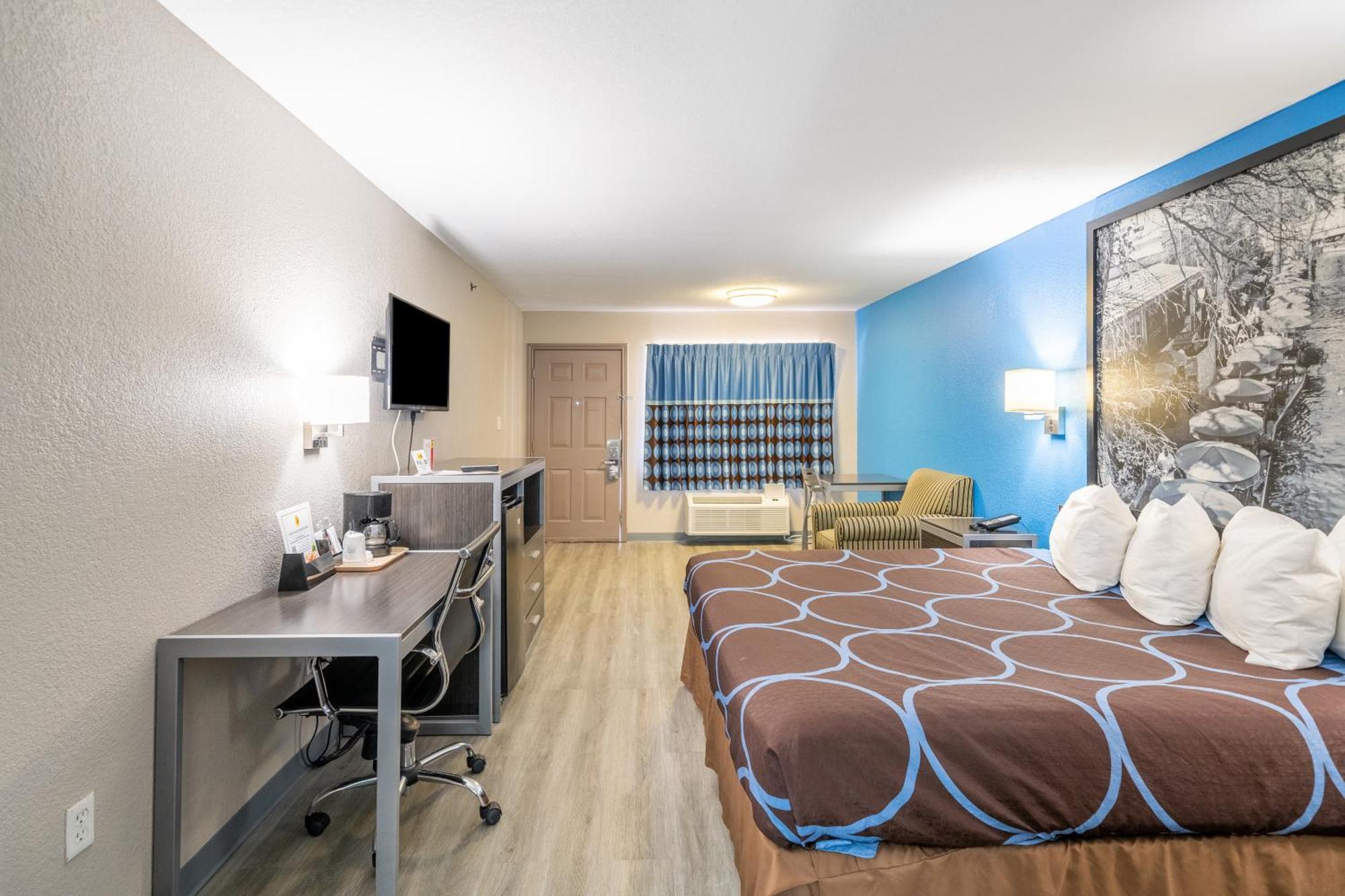 Super 8 By Wyndham San Antonio/Riverwalk Area Екстер'єр фото